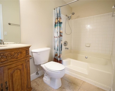 4115 Chatham Oak Court - Photo Thumbnail 7