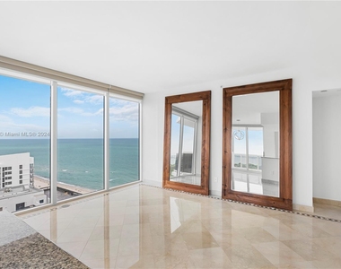 4779 Collins Ave - Photo Thumbnail 9