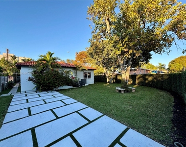 2286 Sw 21st Ave - Photo Thumbnail 1