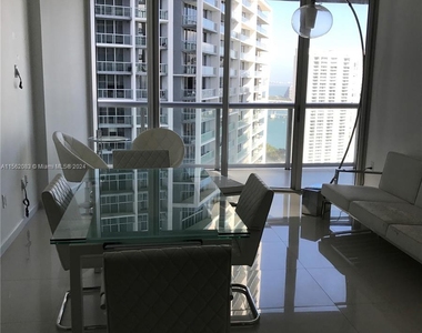 495 Brickell Ave - Photo Thumbnail 3