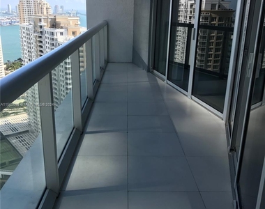 495 Brickell Ave - Photo Thumbnail 1