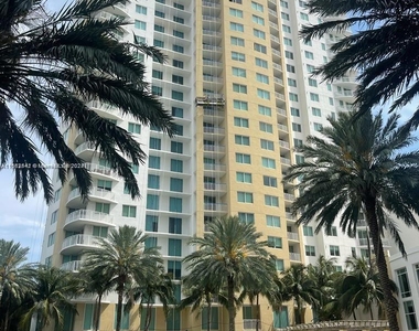 1755 E Hallandale Beach Blvd - Photo Thumbnail 6