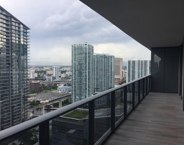 801 S Miami Ave - Photo Thumbnail 8