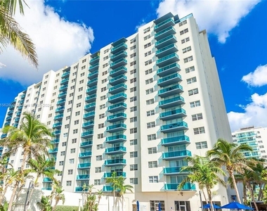 4001 S Ocean Dr - Photo Thumbnail 25