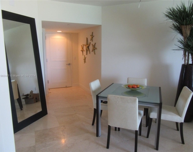 6365 Collins Ave - Photo Thumbnail 8