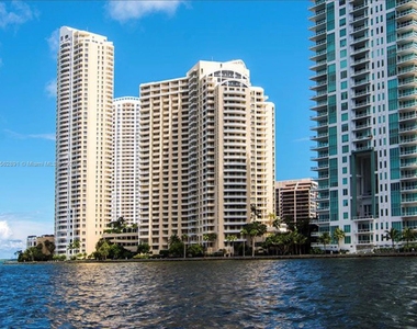 888 Brickell Key Dr - Photo Thumbnail 21