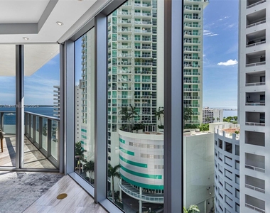 1300 Brickell Bay Dr - Photo Thumbnail 15