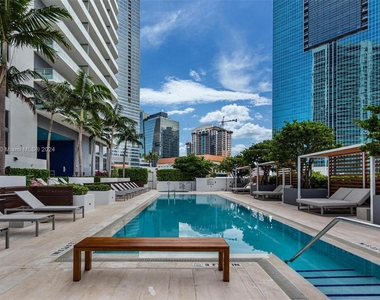 1300 Brickell Bay Dr - Photo Thumbnail 21