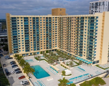 2501 S Ocean Dr - Photo Thumbnail 42