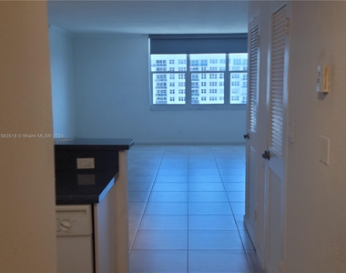 2501 S Ocean Dr - Photo Thumbnail 2