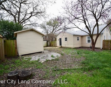 660 N Idlewild - Photo Thumbnail 15