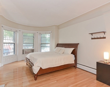 511 Beacon St - Photo Thumbnail 1