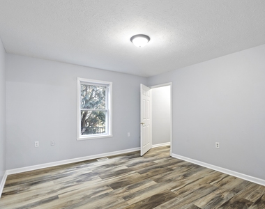 7907 Shannon Lakes Way - Photo Thumbnail 25