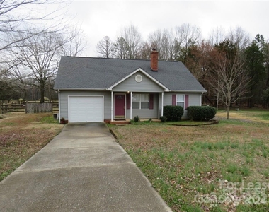 1035 Ridgefield Circle - Photo Thumbnail 0