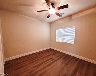 8964 Dallas Ridge Avenue - Photo Thumbnail 11