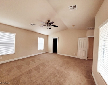 8964 Dallas Ridge Avenue - Photo Thumbnail 18