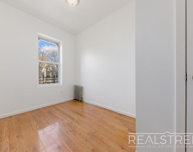 1220 Nostrand Avenue - Photo Thumbnail 5