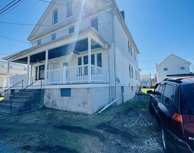 174 Gardner Avenue - Photo Thumbnail 0