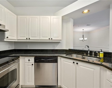 3334 Peachtree Road Ne - Photo Thumbnail 12