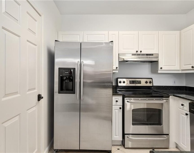 3334 Peachtree Road Ne - Photo Thumbnail 11