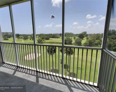 3000 N Palm Aire Dr - Photo Thumbnail 21