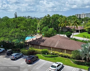 3000 N Palm Aire Dr - Photo Thumbnail 9