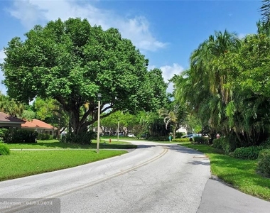 3000 N Palm Aire Dr - Photo Thumbnail 49