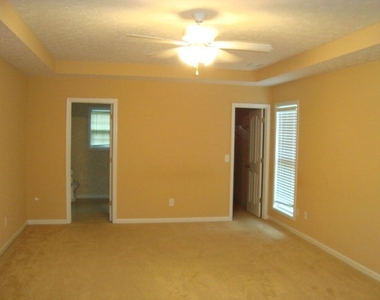6528 Forrest Road - Photo Thumbnail 5