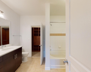 5575 Vincent Gate Terrace - Photo Thumbnail 4