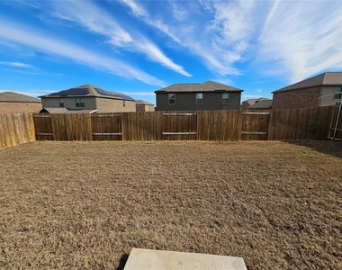 273 Moonstone Way - Photo Thumbnail 30