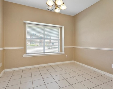 3813 Starr Court - Photo Thumbnail 5