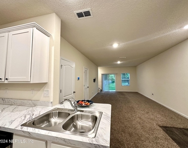 336 Aralia Lane - Photo Thumbnail 19