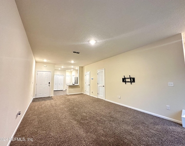 336 Aralia Lane - Photo Thumbnail 20