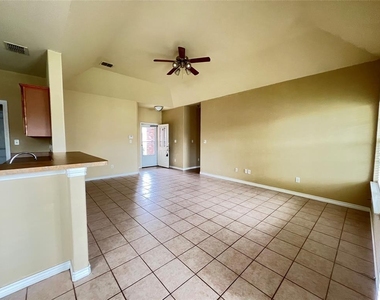 4812 Indio Lane - Photo Thumbnail 5