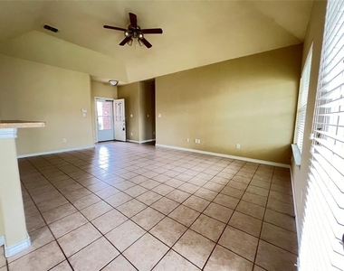 4812 Indio Lane - Photo Thumbnail 4