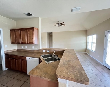 4812 Indio Lane - Photo Thumbnail 11