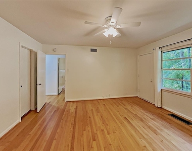 1427 Cedar Hill Avenue - Photo Thumbnail 14