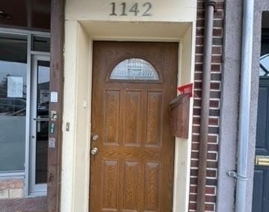 1142 Forest Avenue - Photo Thumbnail 2