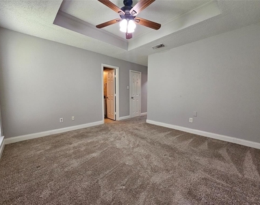 1508 Sweetwater Circle - Photo Thumbnail 11