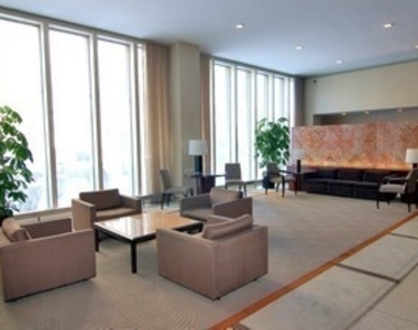 3550 N Lake Shore Drive - Photo Thumbnail 11