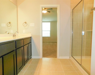 3129 Solana Circle - Photo Thumbnail 21