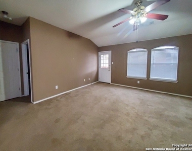 5430 Tomas Circle - Photo Thumbnail 10