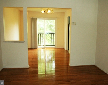 9317 Broadwater Drive - Photo Thumbnail 3