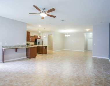 938 Seminole Sky Drive - Photo Thumbnail 5