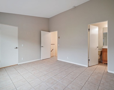 6798 Shearwater Ln - Photo Thumbnail 27