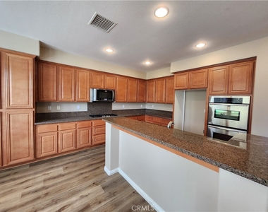 14212 Cherry Creek Circle - Photo Thumbnail 8