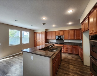 14212 Cherry Creek Circle - Photo Thumbnail 9