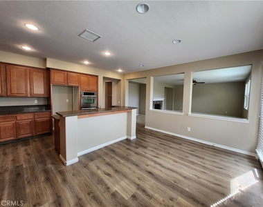 14212 Cherry Creek Circle - Photo Thumbnail 10