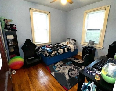 26 Adams Avenue - Photo Thumbnail 21