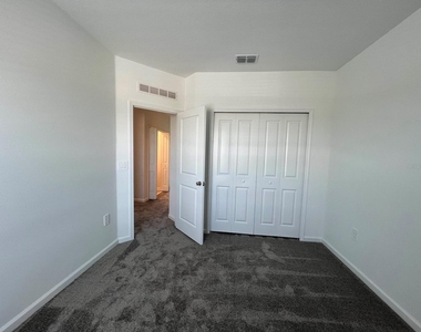 2724 Pierr Street - Photo Thumbnail 19